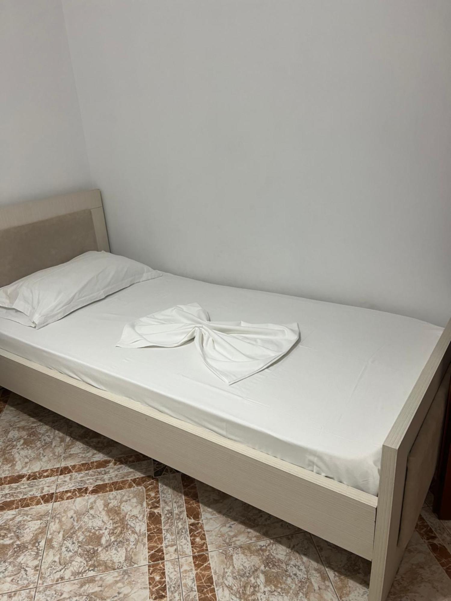 Appartamento Martin Ferraj Riviera Vlorë Esterno foto
