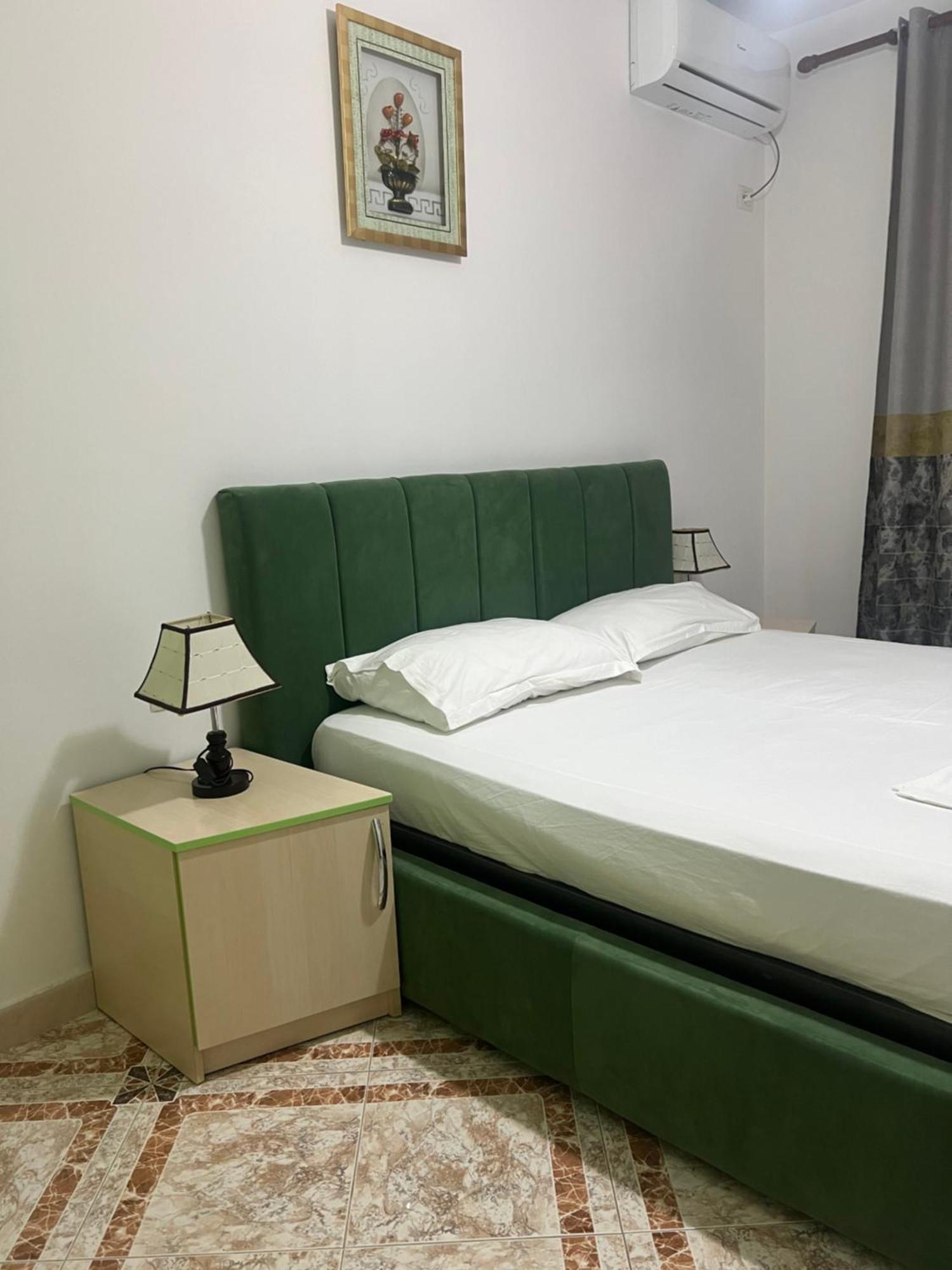 Appartamento Martin Ferraj Riviera Vlorë Esterno foto