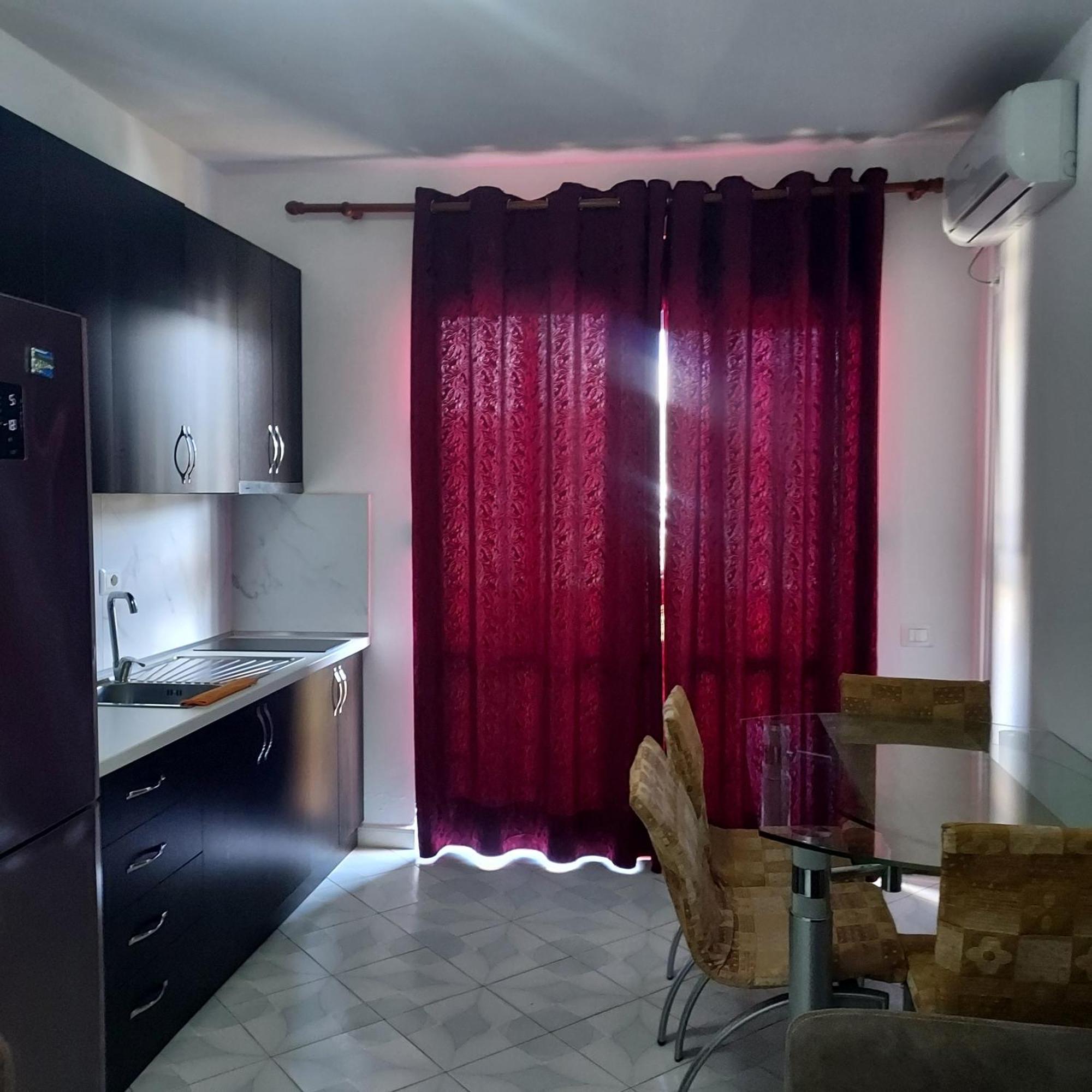 Appartamento Martin Ferraj Riviera Vlorë Esterno foto